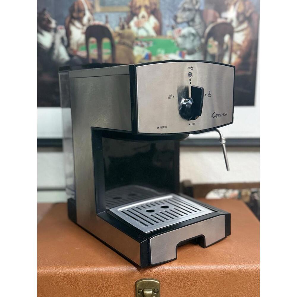 Capresso 117.05 Black, Silver Dual 42 Oz Espresso Machine